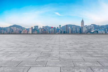 Panoramik Skyline ve Plaza Brick Open Buildin