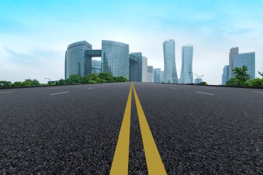 Yol Zemini ve Kentsel Skyline Mimarisi