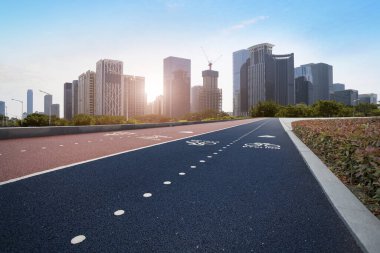 Şehir Yolu, Otoyol ve İnşaat Skyline