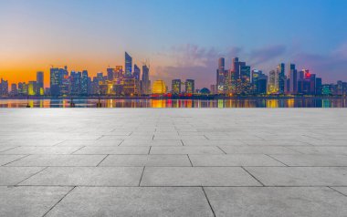 Kare döşemeler ve Hangzhou silüeti