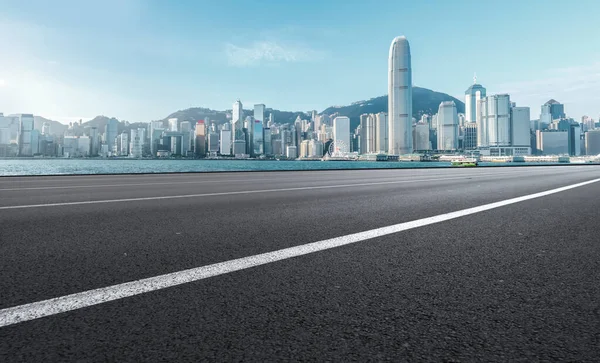 Hong Kon Modern Şehir Mimarisinin Yol Ufuk Çizgisi — Stok fotoğraf