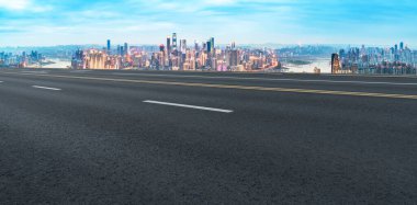 Yol Zemini ve Kentsel Skyline Mimarisi