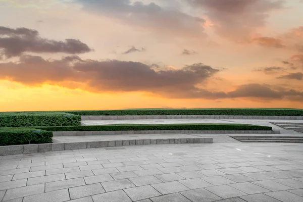 Empty Square Tiles Beautiful Sky Scenery — Stock Photo, Image