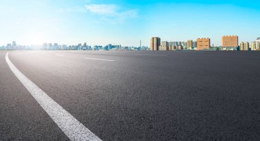 Yol Zemini ve Kentsel Skyline Mimarisi
