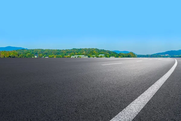 Empty Asphalt Road Natural Landscape Blue Sky — Stock Photo, Image