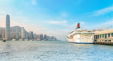 Hong Kong 'un merkezindeki modern ofis binaları