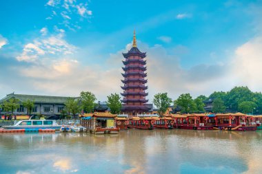 Huaian, Çin 'deki antik kanal iskelesinin pagoda' sı.