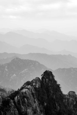 Chin 'deki Huangshan Dağı' nın Güzel Doğal Manzarası
