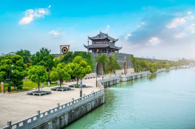 Suzhou 'daki antik şehir kapısı duvarı.