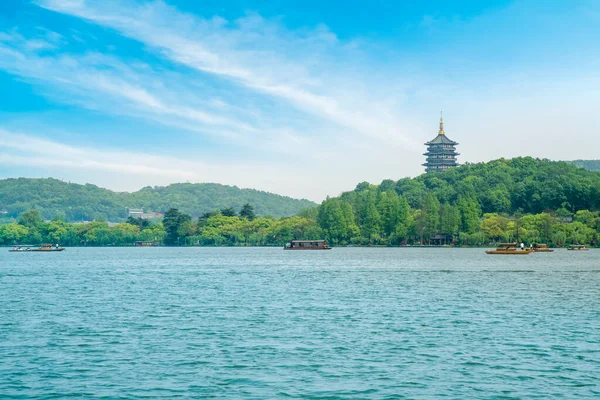 Озеро Западное Ханчжоу — стоковое фото