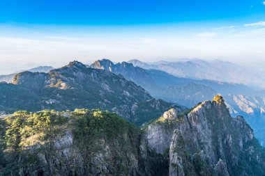 Chin 'deki Huangshan Dağı' nın Güzel Doğal Manzarası