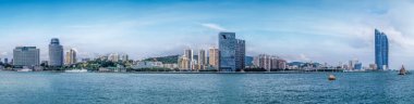 Qingdao, Çin 'in modern kentsel mimari manzarası