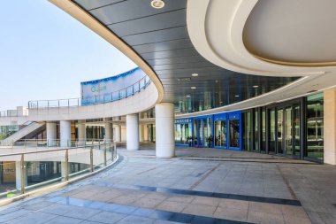 iş binasının pencereleri