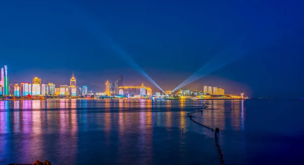 Qingdao Daki Kentsel Mimari Manzaranın Silüeti — Stok fotoğraf