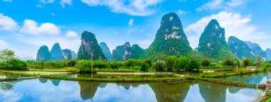 Guilin 'in güzel manzarası Yangshuo' da.