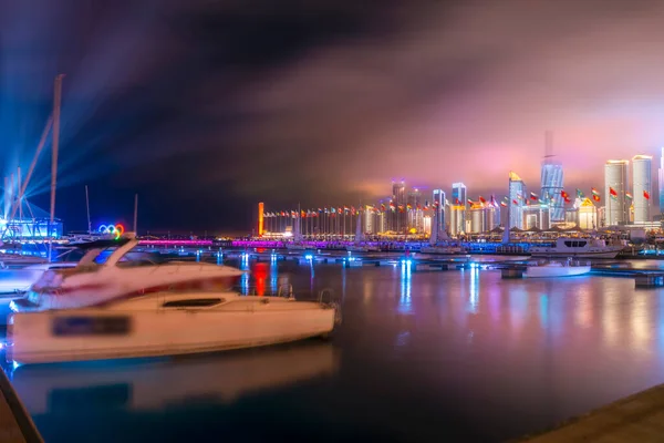 Qingdao Körfezi Yat Iskelesi Şehir Mimari Manzarası — Stok fotoğraf