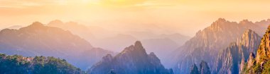 Chin 'deki Huangshan Dağı' nın Güzel Doğal Manzarası