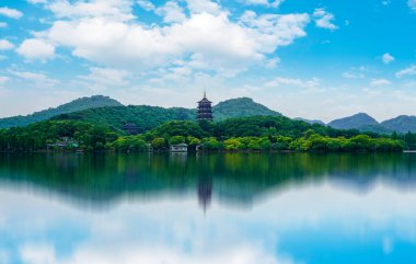 Hangzhou 'daki Batı Gölü' nün Güzel Shan 'shui' si