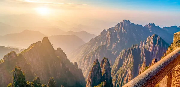 Die Wunderschöne Naturlandschaft Des Huangshan Gebirges Chin — Stockfoto