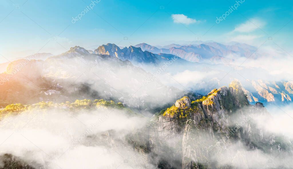 The beautiful natural scenery of Mount Huangshan