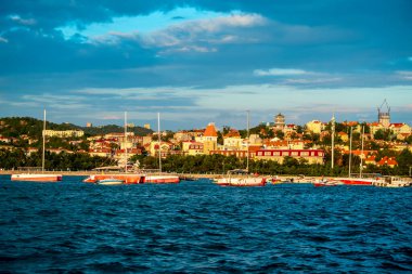 Çin 'deki Qingdao şehir manzarası.