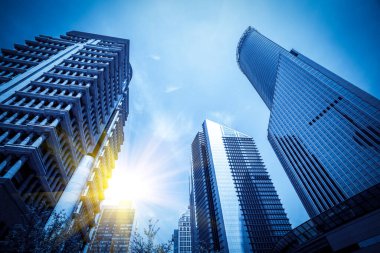 Çağdaş mimari ofis binası, şehir manzarası, kişi başı