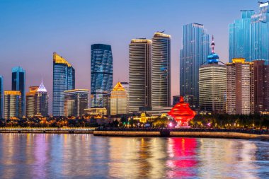 Güzel şehir manzarası gece manzarası