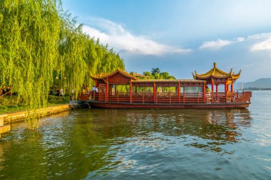 Batı Gölü, Hangzhou 'daki manzara ve manzara çok güzel.