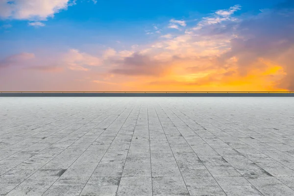 Empty Square Tiles Beautiful Sky Scenery — Stock Photo, Image