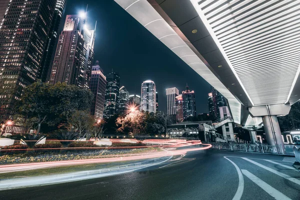 Urban Nightscape Architecture Street Fuzzy Car Light — Stockfoto