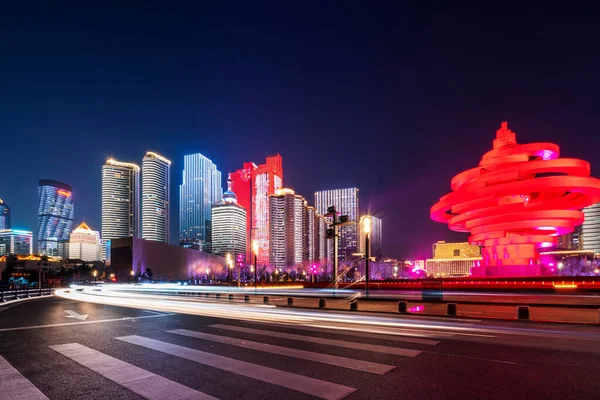 Det Vackra Moderna Stadsarkitektoniska Landskapet Qingda — Stockfoto