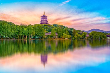 Hangzhou 'daki Batı Gölü' nün Güzel Shan 'shui' si