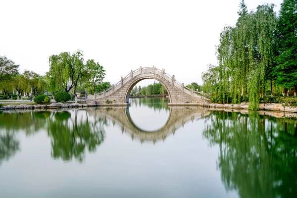 Сценический Пейзаж Озером Цзянсу Китай — стоковое фото