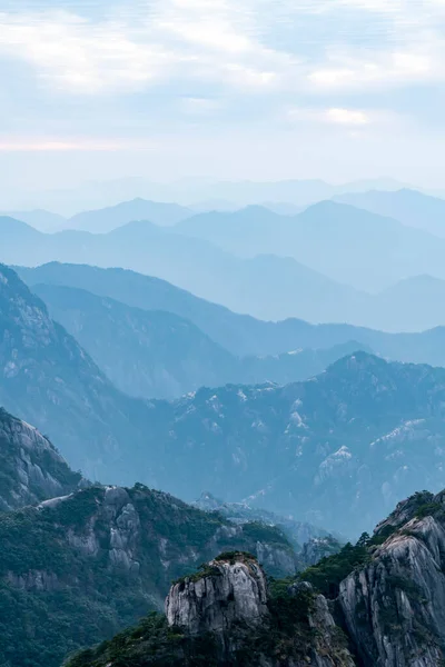 The Beautiful Natural Scenery of Huangshan Mountain in Chin