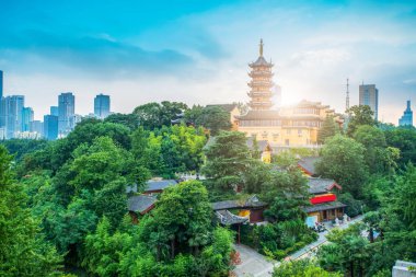 Çin 'deki Nanjing Jiming Tapınağı