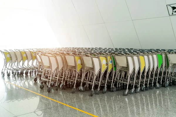 Wózek Bagażowy Holu Lotniska — Zdjęcie stockowe