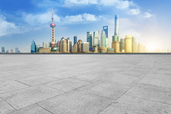 Блакитне Небо Пуста Мармурова Підлога Краєвид Шанхайської Міської Арки — стокове фото