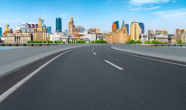 Şehir Yolu, Otoyol ve İnşaat Skylin