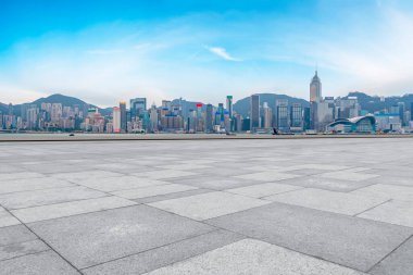 Panoramik Skyline ve Plaza Brick Open Buildin