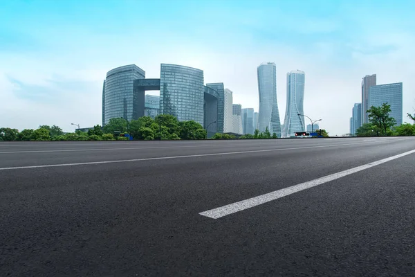 Yol Zemini Kentsel Skyline Mimarisi — Stok fotoğraf