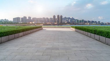 Yol Zemini ve Şehir Modern Mimarisi