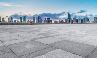 Prospect Meydanı Tuğla Ofis Binası