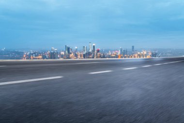 Şehir Yolu, Otoyol ve İnşaat Skyline