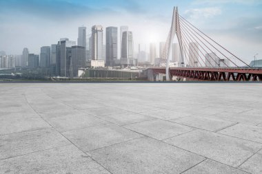 Yol Zemini ve Kentsel Skyline Mimarisi