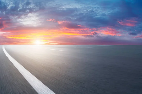 Sky Highway Assphalt Road Piękne Niebo Zachód Słońca Dekoracje — Zdjęcie stockowe