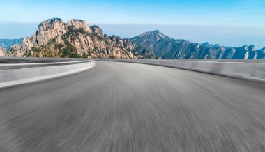 Air Tar Karayolu Meydanı ve Doğal Landscap