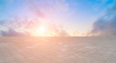 Boş Plaza Tuğlaları ve Gökyüzü Landscap