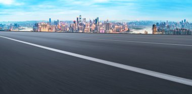 Yol Zemini ve Kentsel Skyline Mimarisi