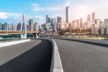 Şehir Yolu, Otoyol ve İnşaat Skyline