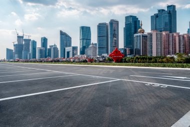 Şehir Yolu, Otoyol ve İnşaat Skylin